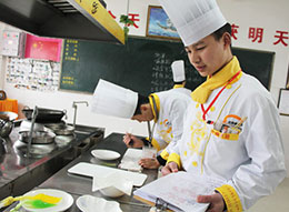 ʵѵ��ѧ������ѧ���漼��